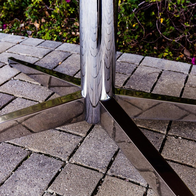 1960s Vintage 1960s Florence Knoll Attributed X Base Burl Wood Dining or Conference Table For Sale - Image 5 of 12