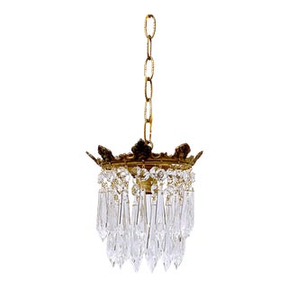 1960s Traditional Brass Rim Chandelier For Sale