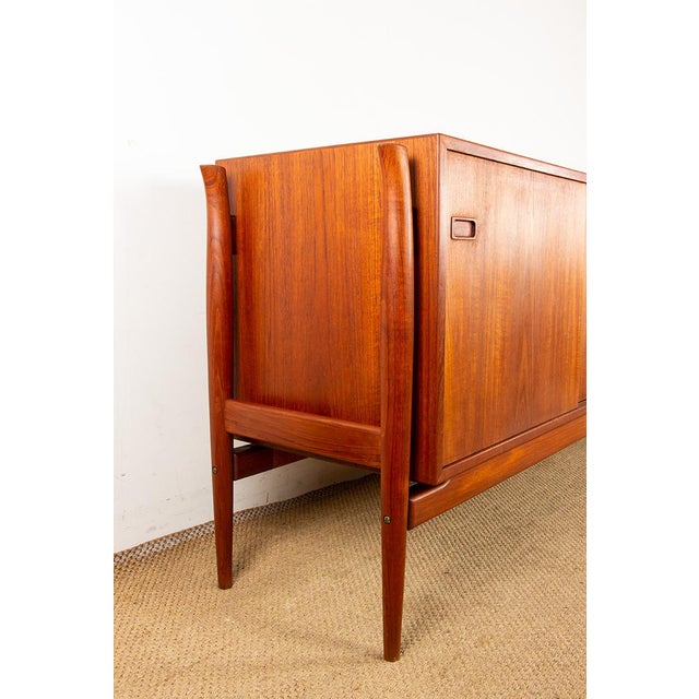 Large Danish Sideboard in Teak by Finn Juhl for Samcon, 1960s For Sale - Image 10 of 18