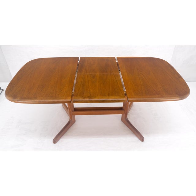 Late 20th Century Danish Mid Century Modern Teak Dining Table w/ 18" Pop Up Hide Away Leaf MINT For Sale - Image 13 of 18