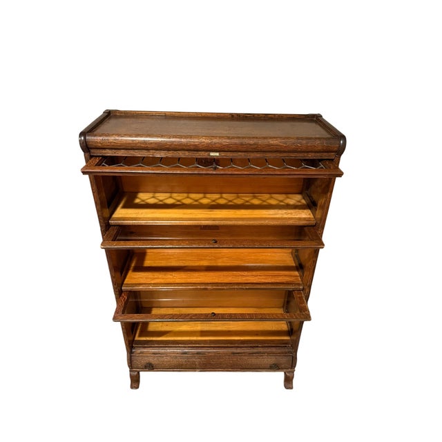 Wood Antique Library Bookcase Lundstrom Chippendale Leaded Glass 3-Tier Sectional Barrister Bookcase - Quarter-Sawn Oak For Sale - Image 7 of 17