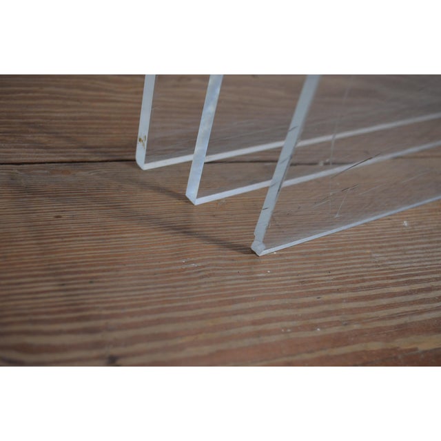Mid-Century Modern Acrylic Nesting Tables, 1970s, Set of 3 For Sale - Image 3 of 10