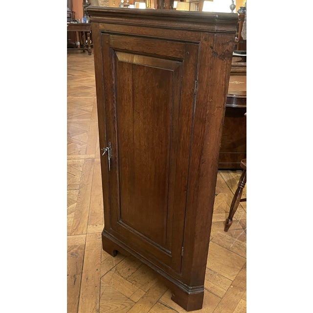 English Oak Corner Cabinet, 1800s For Sale - Image 6 of 11