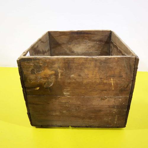 2000 - 2009 Raffineria Genovese Wooden Box with Original Writings For Sale - Image 5 of 8