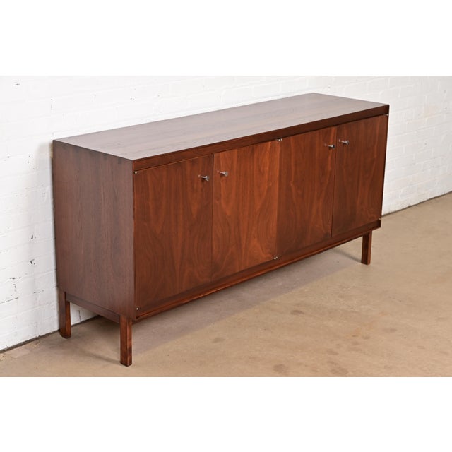 Lane Furniture 1960s Paul McCobb Mid-Century Modern Walnut Sideboard Credenza, Newly Refinished For Sale - Image 4 of 15