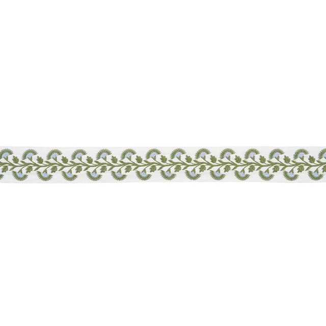 A darling trim featuring a classic floral vine motif embroidered on linen, Lottie Tape lends a classic finishing touch to...