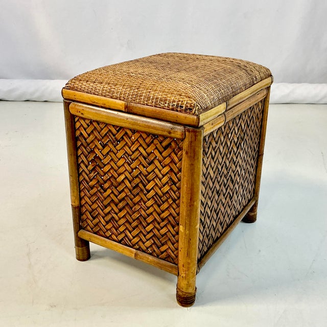 1980s Vintage Boho Chic Coastal Ralph Lauren Style Rattan, Bamboo, Wicker Storage Bench For Sale - Image 10 of 18