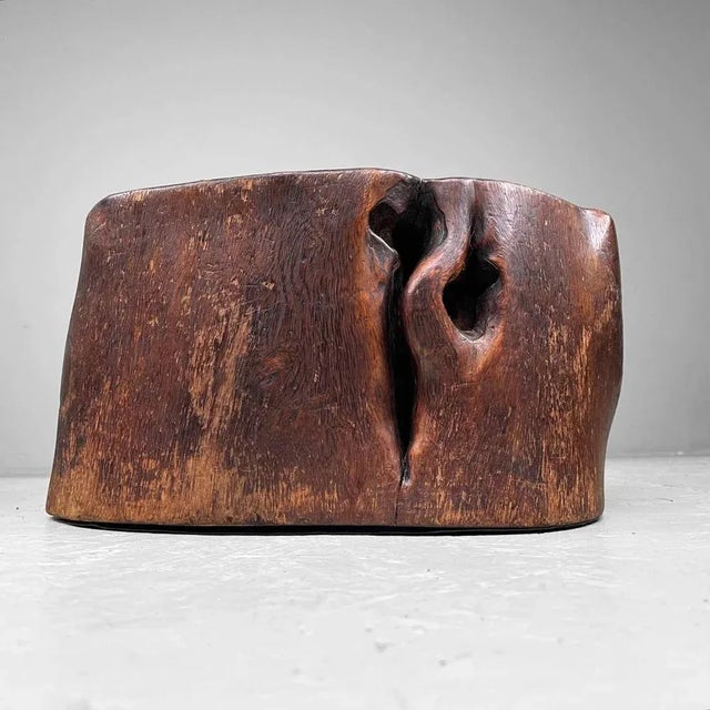 Beautiful, decorative Hibachi 火鉢, made from a tree trunk with custom-made copper lining, Meiji period, ca. 1868-1912....