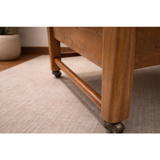 1960s 1960s Mid-Century Modern Lounge Chair With Original Upholstery & Casters For Sale - Image 5 of 9