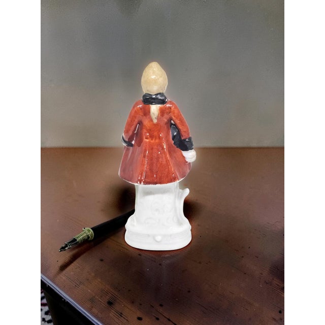 1940s Hand Painted Porcelain Gentleman Figurine Made in Japan Colonial Aristocrat For Sale - Image 5 of 7
