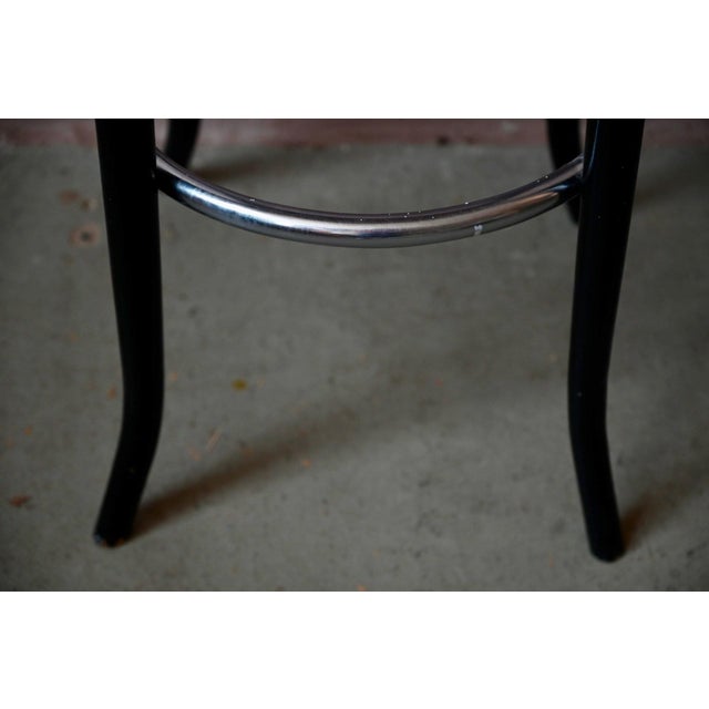 Bistro Bar Stools in Black and Chrome Tortoiseshell Vinyl, 1960s, Set of 2 For Sale - Image 9 of 14
