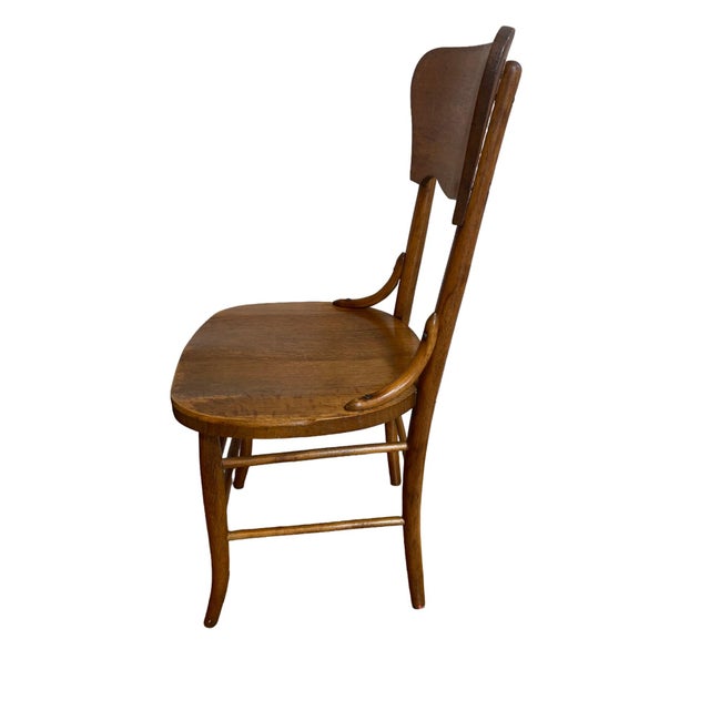 Item: Antique Oak Bentwood Chair Style: Early American Country of Origin: United States Dimensions: 18ʺW × 16.5ʺD × 36ʺH...