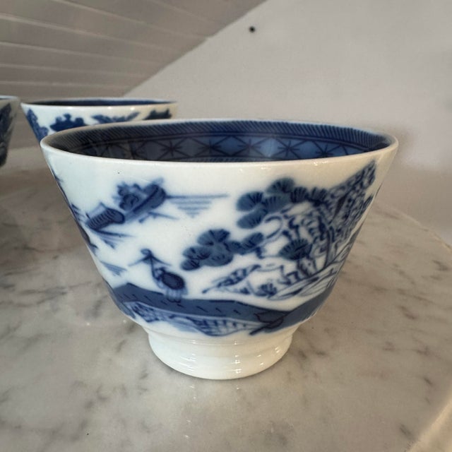 Late 20th Century Late 20th Century Mottahedeh Vista Alegre Blue Canton Porcelain Teacup & Saucer Set - 5 Pieces For Sale - Image 5 of 10