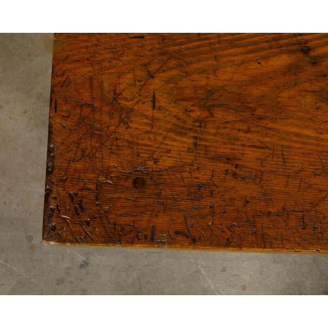 English 1880s Pine Coffee Table with Lotiform Style Legs and Single Drawer For Sale - Image 4 of 12