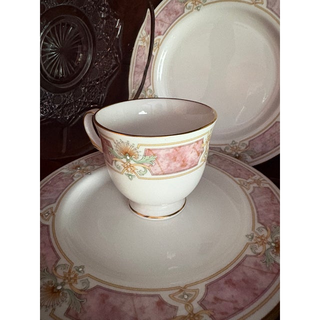 1980s Venetian Marble Service for 8 Never Used For Sale - Image 5 of 6