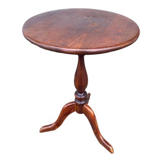Early 20th Century Willet Solid Walnut Round Side Table For Sale