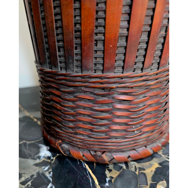 1900s Meiji Japanese Bamboo Basket Ikebana Tea Ceremony Flower Basket For Sale In New York - Image 6 of 6