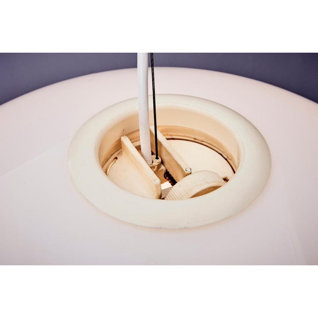 Black and White Pendant Lamp attributed to Castiglioni for Flos, 1960s For Sale - Image 10 of 14