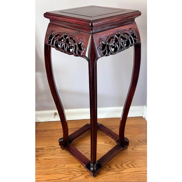 1970s Chinese Carved Rosewood Plant Stand Pedestal Table – Asian Display Stand For Sale - Image 4 of 10