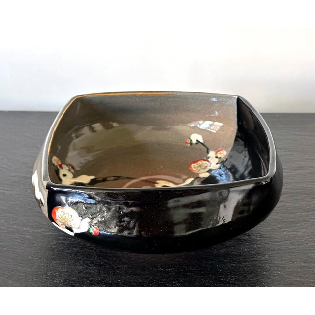 Asian Rare Published Japanese Ceramic Bowl Makuzu Kozan with Original Inscribed Box - 2 Pieces For Sale - Image 3 of 12