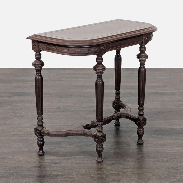 Traditional Hannah's Furniture Company Vintage Side Table For Sale - Image 3 of 8