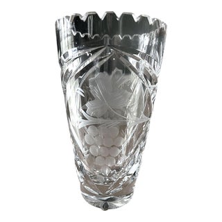 1960s Vintage German Lausitzer Lead Crystal Glass Flower Vase Dd50 - Grape Leaf For Sale