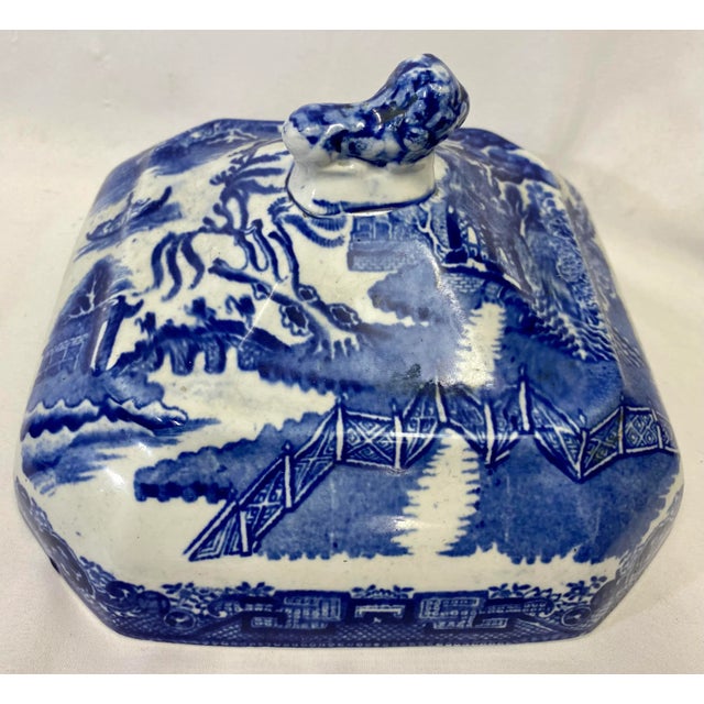 Blue Antique Covered Blue Willow Tureen /Serving Bowl From England - Circa 1900 For Sale - Image 8 of 13