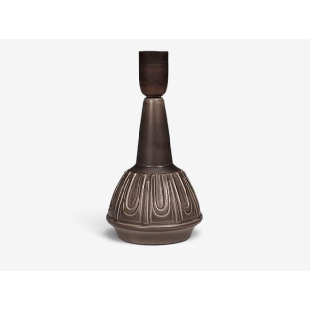 1960s 1960s Mid-Century Modern Einar Johansen, Table Lamp, Chocolate Brown Stoneware For Sale - Image 5 of 10