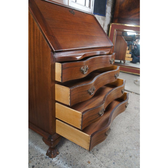Antique Maddox Chippendale Mahogany Serpentine Secretary Writing Desk Bookcase For Sale - Image 11 of 14
