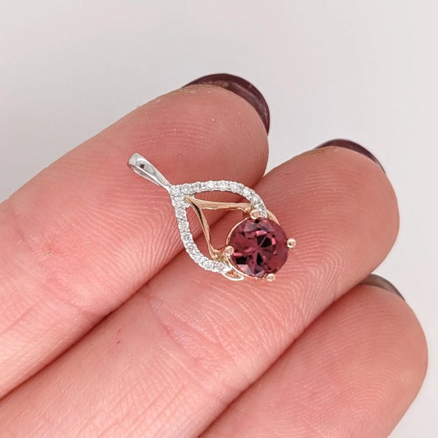 2020s Pink Tourmaline Pendant with Natural Diamonds in Solid 14k Dual Tone Gold Round 5mm For Sale - Image 5 of 8