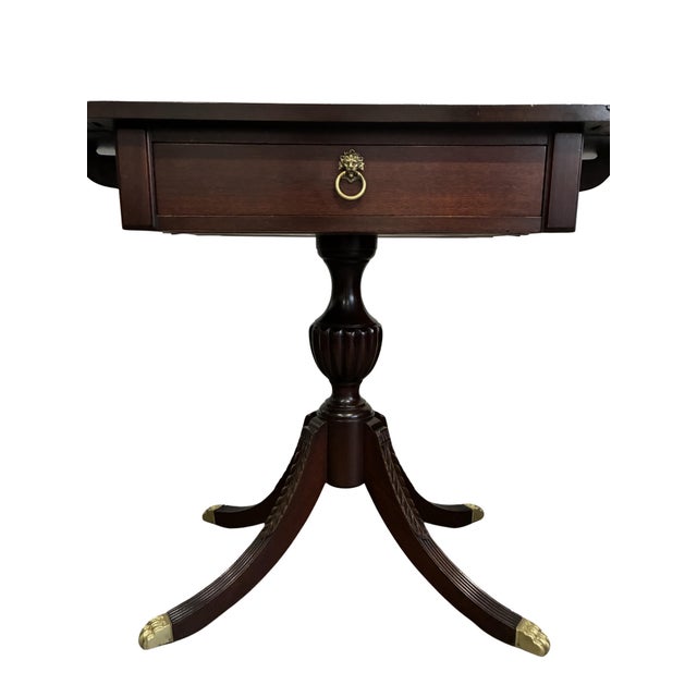 Early 20th Century Antique English Regency Style Mahogany Drop Leaf Pedestal Side Table With Drawer For Sale - Image 5 of 10