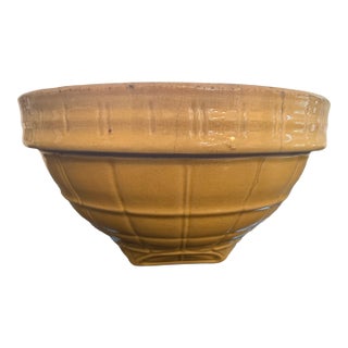Large Vintage 1920s McCoy Window Pane Pottery Mixing Bowl in Yellow Glaze 11 1/2" Diameter For Sale