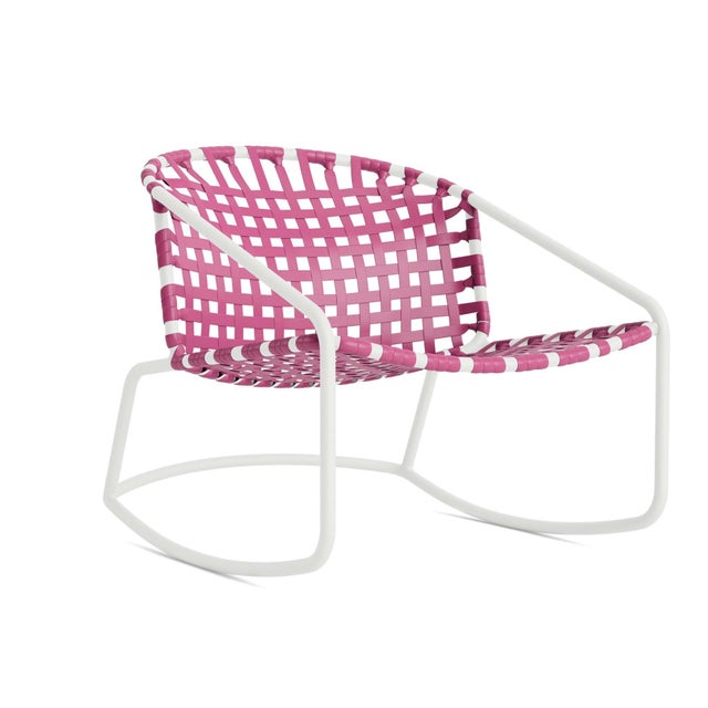 Brown Jordan Kantan Aluminum Motion Lounge Chair in Chalk with Hot Pink Vinyl Strapping For Sale