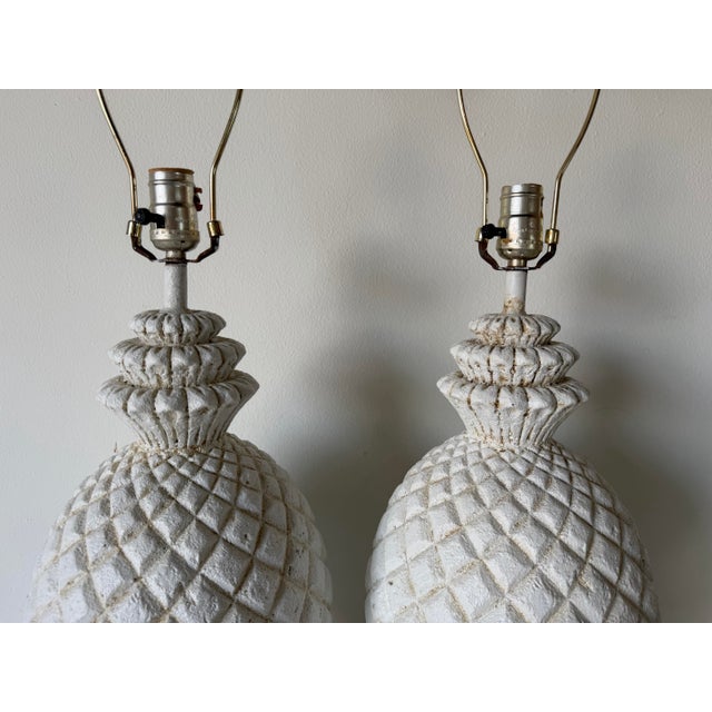Vintage Coastal Plaster Pineapple Table Lamps – A Pair For Sale - Image 4 of 13