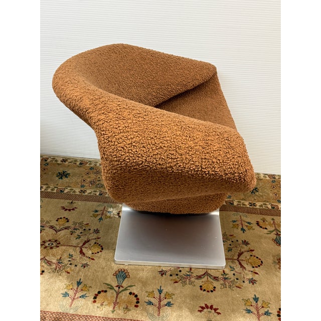 Pierre Paulin for Artifort Ribbon Chair + Ottoman, Set For Sale In San Francisco - Image 6 of 12