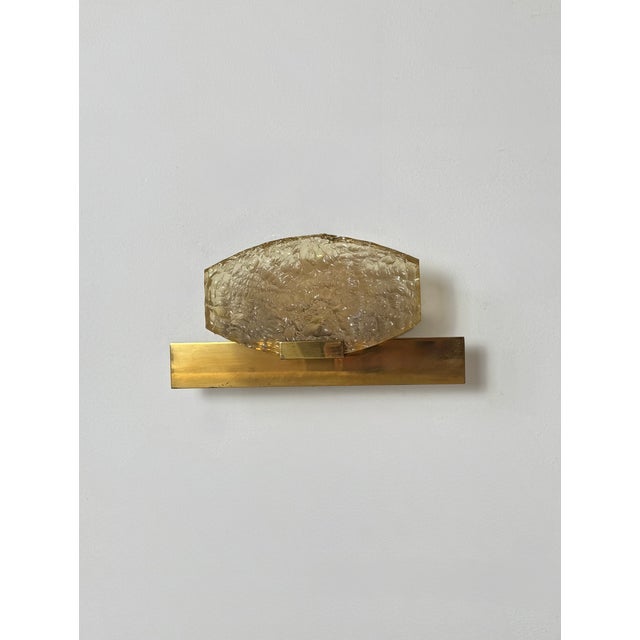 Vintage Brass and Resin Wall Light attributed to Serge Mouille for Dallux, France, 1960 For Sale - Image 9 of 9