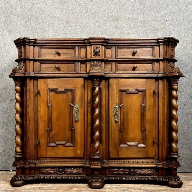 Brown Alsatian Buffet in Stained Wood, 1600s For Sale - Image 8 of 8