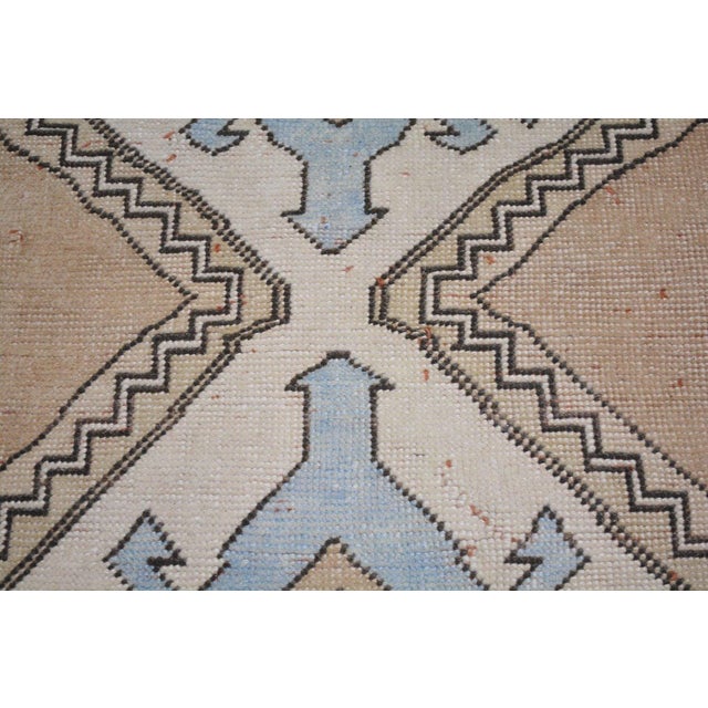 1950s Vintage Turkish Anatolian Hand Knotted Wool Rug, 9'3''x12'2'' For Sale - Image 5 of 7