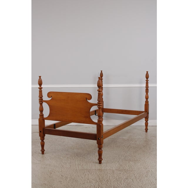 Pair of Pineapple Post Twin Size Maple Beds For Sale In Philadelphia - Image 6 of 14