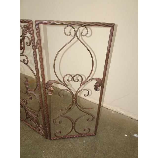 Metal Vintage Three Panel Brown Metal Fireplace Screen Scrolls & Flourishes For Sale - Image 7 of 12