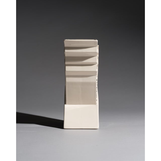 Postmodern Postmodern Geometric Porcelain Enigma Vase by Ambrogio Pozzi for Arte Ceramica Romana A.C.R., Italy, 1987 For Sale - Image 3 of 11
