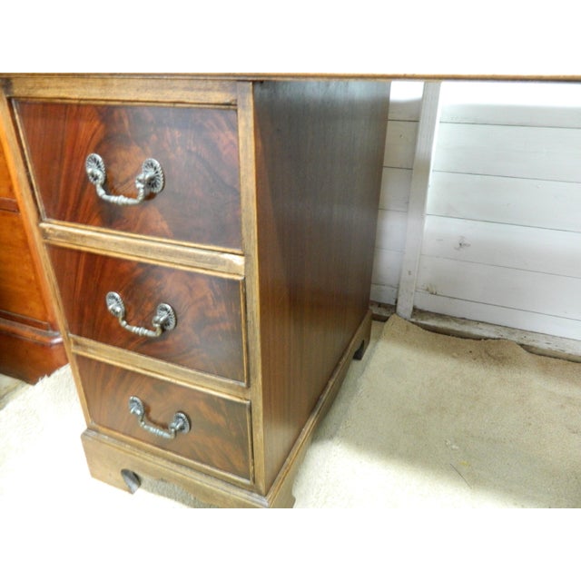 Mid-Century Modern Vintage Mahogany Veneer Pedestal Desk, 1950s For Sale - Image 3 of 11