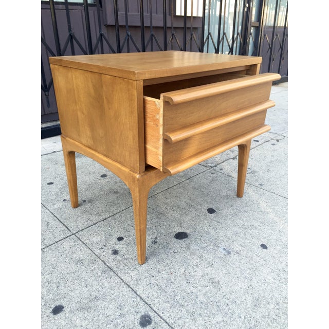 Mid-Century Lane Rhythm End Table Nightstand | Chairish