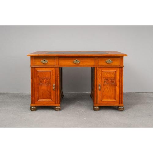 Period & Style: Art Nouveau - Early 20th Century Features: - Elegant and practical piece of furniture with beautiful...