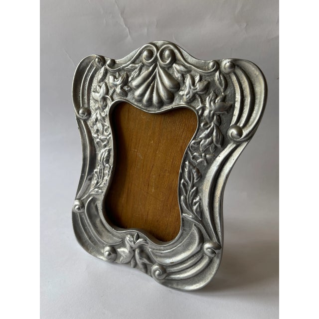 Spanish 1980's Mexican Pewter Spanish Colonial Design Curved Picture Frame For Sale - Image 3 of 5