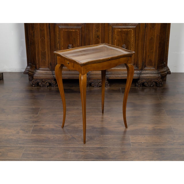 Wood French 19th Century Louis XV Style Walnut Side Table with Serpentine Tray Top For Sale - Image 7 of 9