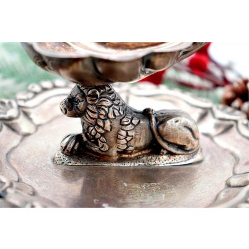 Silver Shell Ring Dish with Lion Applique, in Very Good conditions. Designed before 1890 This piece has an attribution...