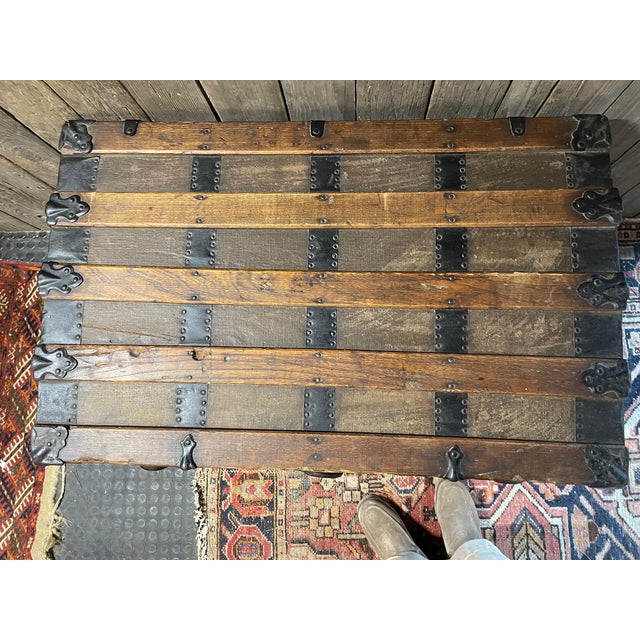 Small Trunk in Oak For Sale - Image 3 of 16