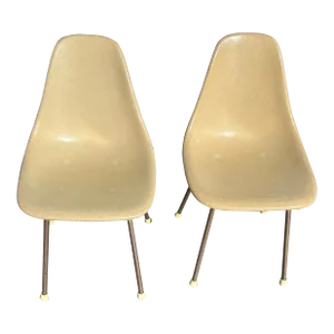 1950s Vintage Mid-Century Modern Plastic Mold Chairs- Set of 2