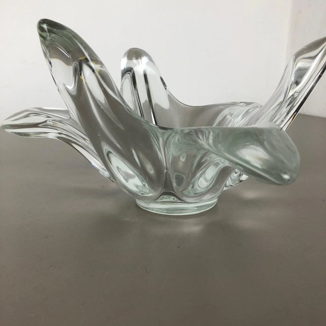Large French Floral Crystal Glass Shell Bowl from Art Vannes, France, 1970s For Sale - Image 13 of 18